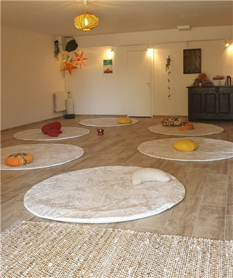 Salle de yoga à Millau, yoga de Patanjali, accessible à tous